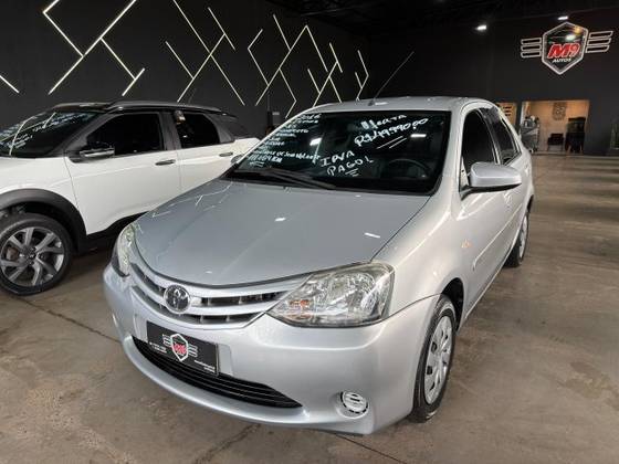 TOYOTA ETIOS 1.5 XS SEDAN 16V FLEX 4P MANUAL TOYOTA ETIOS 1.5 XS SEDAN 16V FLEX 4P MANUAL